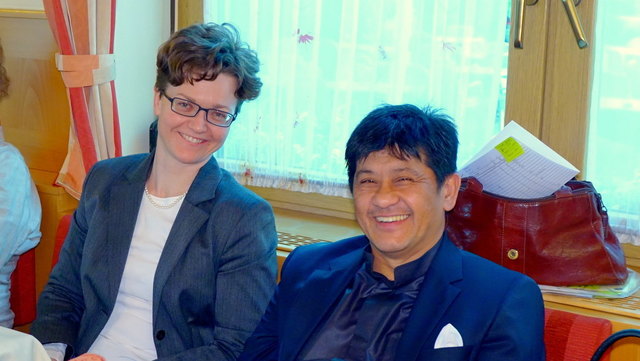 RA Dr. Nina Ollinger, Mag. Jusri Jusoh