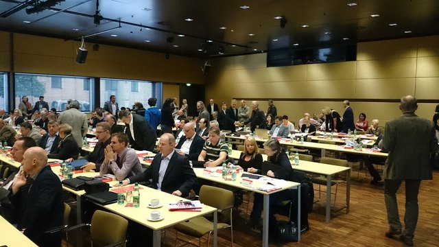 Am Donnerstag, den 28. 05. 2015 fand gemäß § 52 Absatz 1 Arbeiterkammergesetz die 3. Vollversammlung der XV. Funktionsperiode der Kammer für Arbeiter und Angestellte für Oberösterreich, im Kongresssaal der AKfOÖ in Linz, Volksgartenstraße 40, statt.