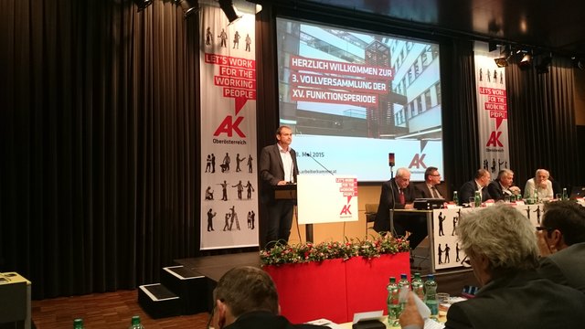 Am Donnerstag, den 28. 05. 2015 fand gemäß § 52 Absatz 1 Arbeiterkammergesetz die 3. Vollversammlung der XV. Funktionsperiode der Kammer für Arbeiter und Angestellte für Oberösterreich, im Kongresssaal der AKfOÖ in Linz, Volksgartenstraße 40, statt.
