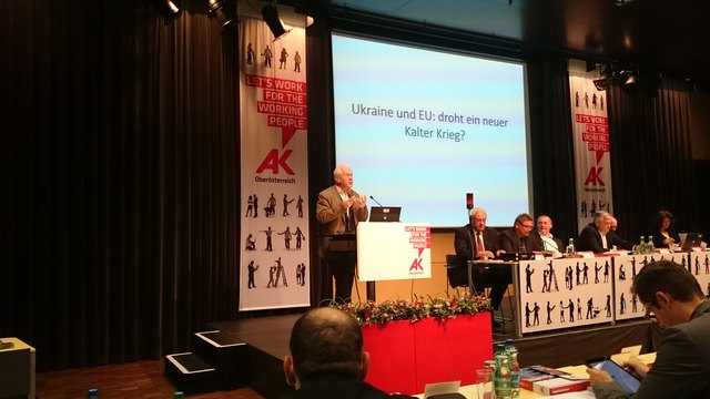 Am Donnerstag, den 28. 05. 2015 fand gemäß § 52 Absatz 1 Arbeiterkammergesetz die 3. Vollversammlung der XV. Funktionsperiode der Kammer für Arbeiter und Angestellte für Oberösterreich, im Kongresssaal der AKfOÖ in Linz, Volksgartenstraße 40, statt.