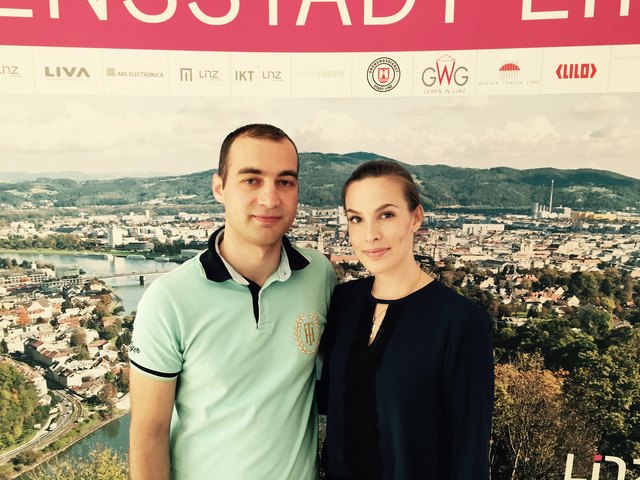 Zeljko Malesevic und Mia Akerblom treten für die FPÖ bei der Linzer Gemeinderatswahl an.