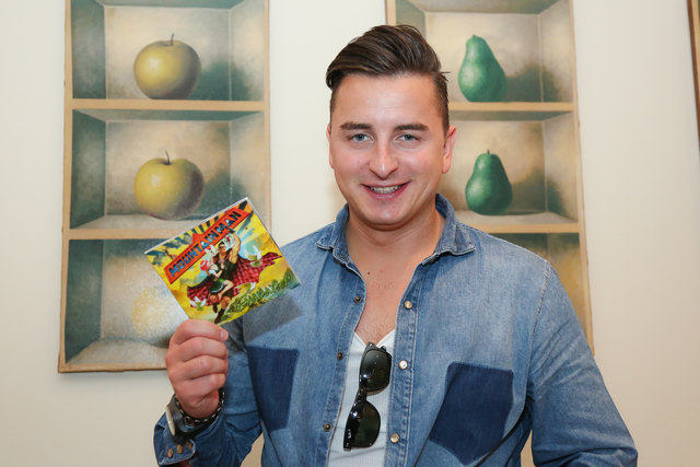 Beim bz-Interview im Plachutta: Andreas Gabalier präsentiert seine neue CD "Mountain Man". | Foto: Moni Fellner