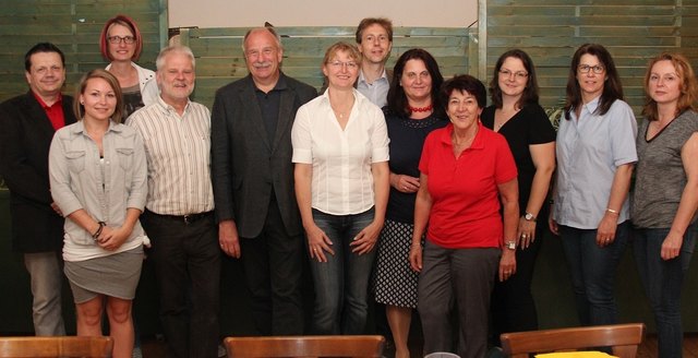 Bgm. Manfred Kalchmair  (5. von links) mit dem Team der Sierninger Sozialdemokraten | Foto: SPÖ Sierning