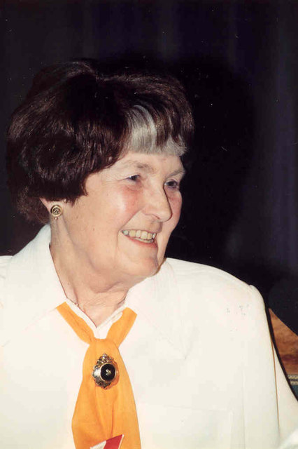 Prof. Käthe Recheis bei der Ehrung anläßlich des 70. Geburtstages am 13. März 1998 in Hörsching