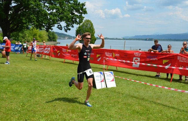 Christian Grillitsch holte sich den Sprint-Triathlon am Wörthersee. | Foto: KK
