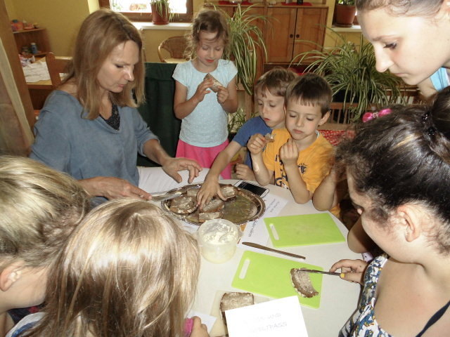 Mooskirchner Kindergartenkinder und NMS-Schüler forschen das dritte Jahr gemeinsam.