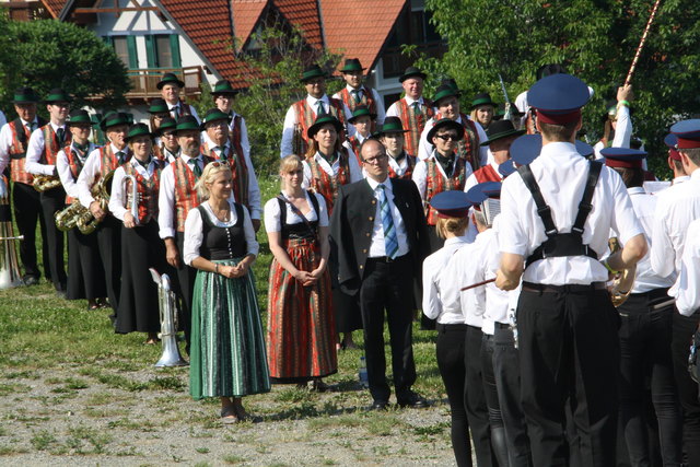 15 Musikkapellen machten dem MV St. Bartholomä zum 40jährigen Jubiläum ihre Aufwartung.