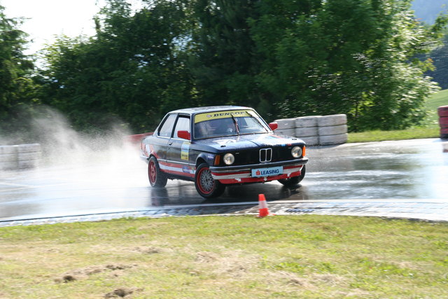 Roman Helm - R1 - BMW E21 325i- Platz 2 | Foto: Foto: Helm Fuzzi (helm-racing.at) für school-of-drift