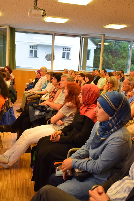 Zirka 100 Personen hat die Buchvorstellung in Innsbruck interessiert.