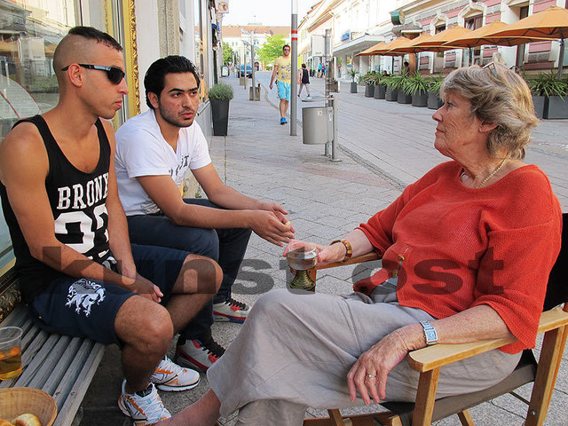 Von links: Sportskanone und Bildhauer Imed Bentrad, Sprachentalent Omar Hussen, Kulturschaffende Helen Wieser