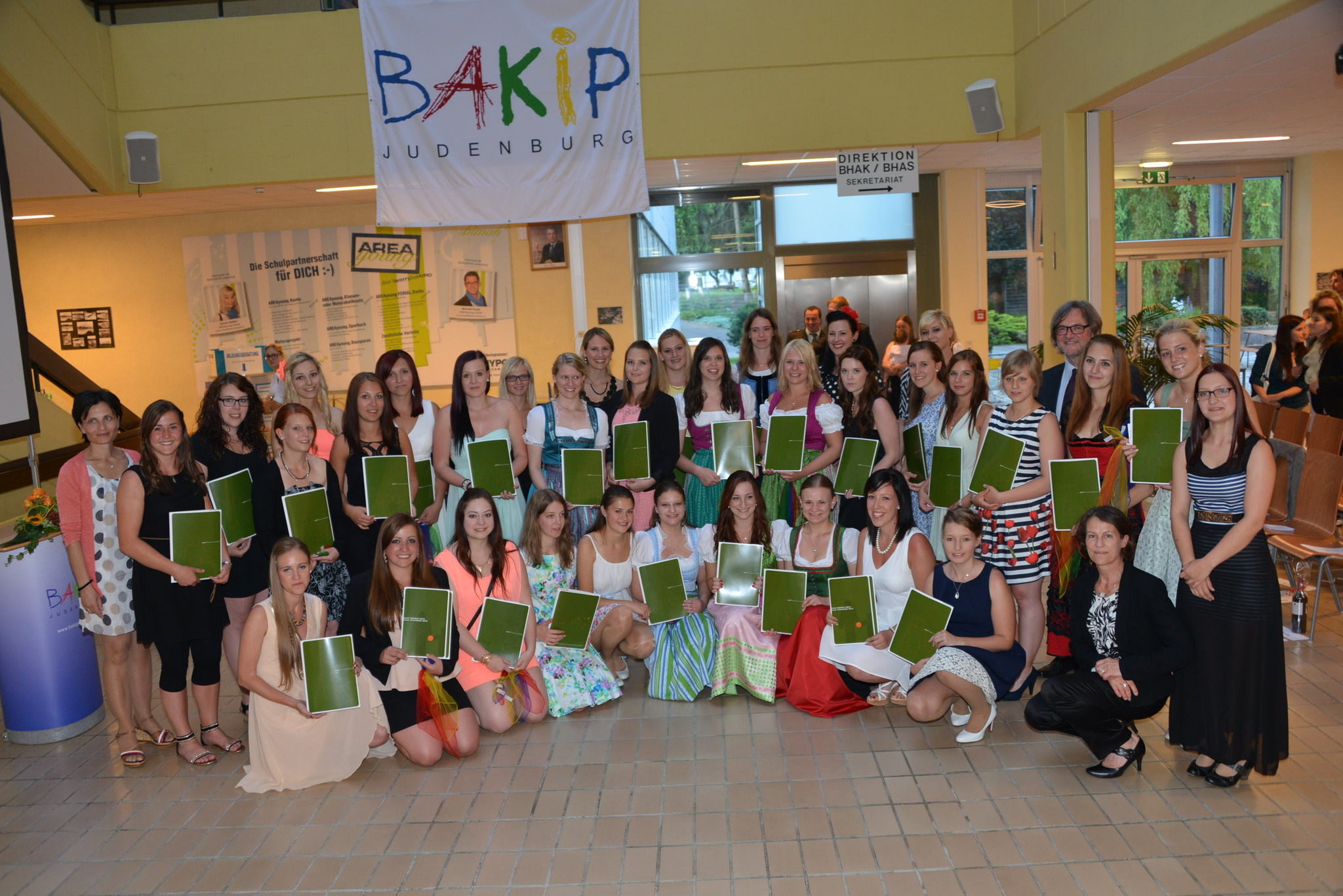BAKIP-Maturantinnen starten nach der Matura ins Berufsleben - Murtal