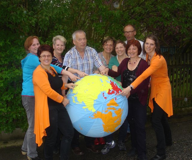 "Around the world" lautet das Motto des Reinsberger Chors, der mit zwei Konzerten Geld für den Verein "Österreich hilft Nepal" sammelt. | Foto: privat