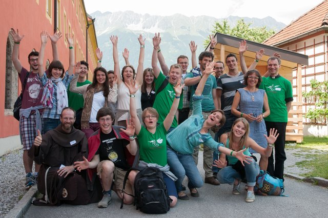 Zahlreiche junge Menschen kamen am Wochenende zum Herz-Jesu-Jugendfest ins Stift Wilten. | Foto: Sigl