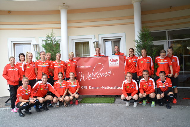 Dominik Thalhammer und das Frauennationalteam ist zum zweiten Mal in Bad Tatzmannsdorf zu Gast