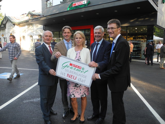 BV Tiller, Fam. Polsterer - Kattus und die SPAR Vorstände bei der Eröffnung in der Silbergasse