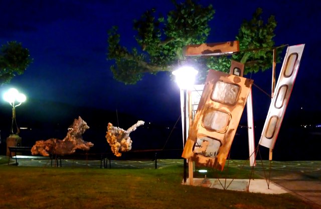 Bei Nacht: LesArtBox von Gerhard Fresacher (Schulkinder VS Lind ob Velden / LŠ Lipa ob Vrbi 1b), Patenschaft: Generali