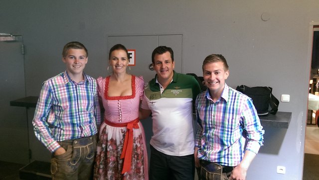 Die jungen Waldensteiner mit Marc Pircher. | Foto: privat