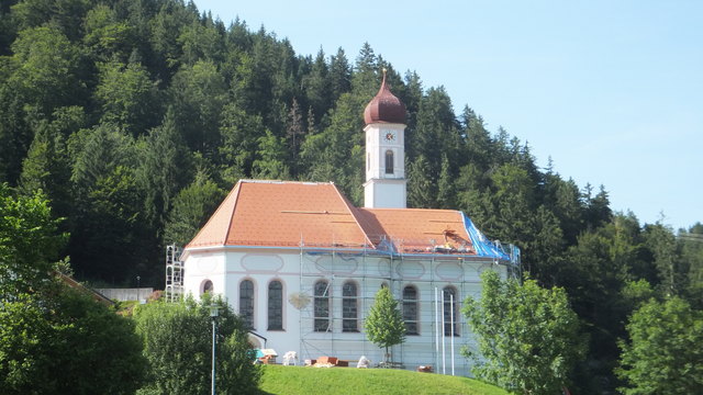 während der Neueindeckung des Daches