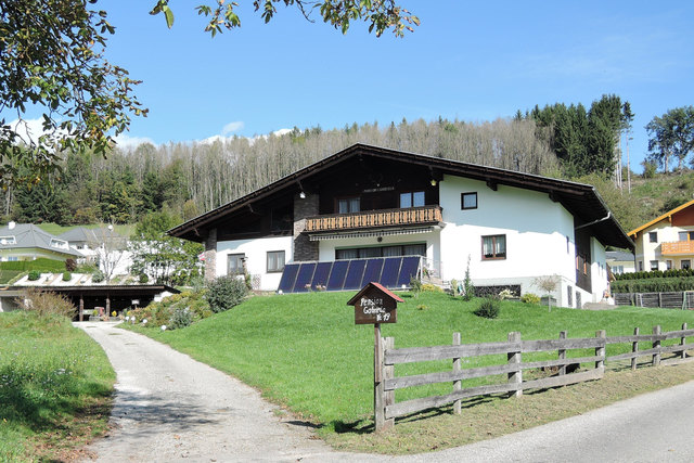 In dieser Pension im Ortsteil St. Peter in Holz (Gemeinde Lendorf) sind 23 Flüchtlinge untergebracht | Foto: KK