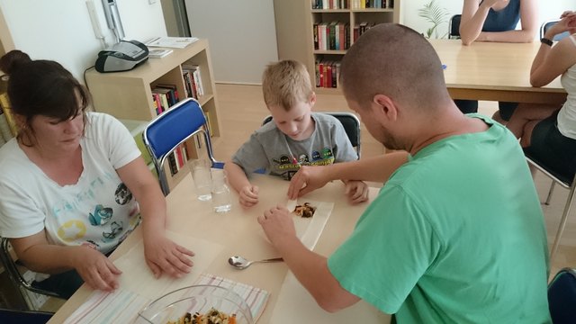 Internationale Kochabende im Familienzentrum Dialog: „E pluribus unum – aus  vielen eine Einheit!“ –  Philippinischer Kochabend am 12. 06. 2015!
