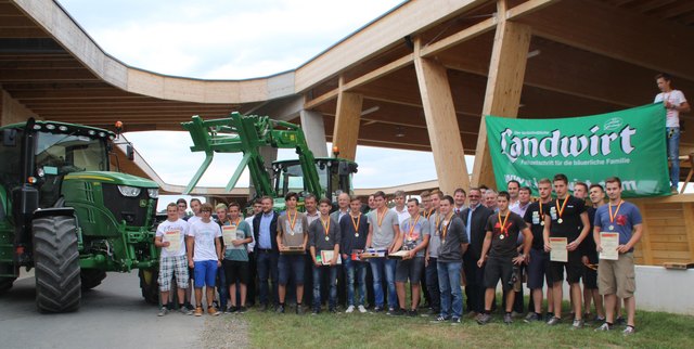 Den Spritsparwettbewerb der Landwirtschaftlichen Fachschulen gewannen die Güssinger Gastgeber. | Foto: LWFS