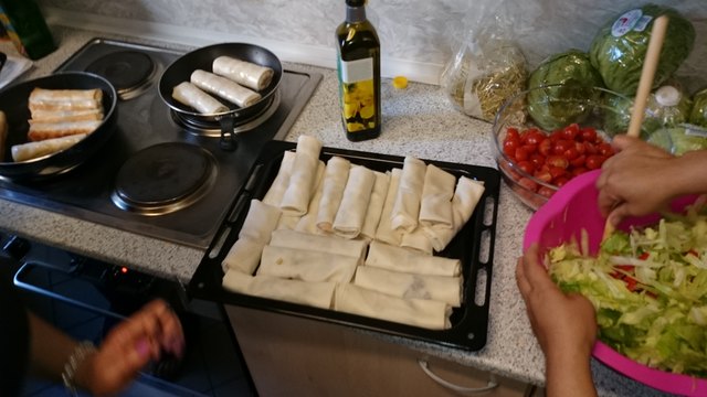 Internationale Kochabende im Familienzentrum Dialog: „E pluribus unum – aus  vielen eine Einheit!“ –  Philippinischer Kochabend am 12. 06. 2015!