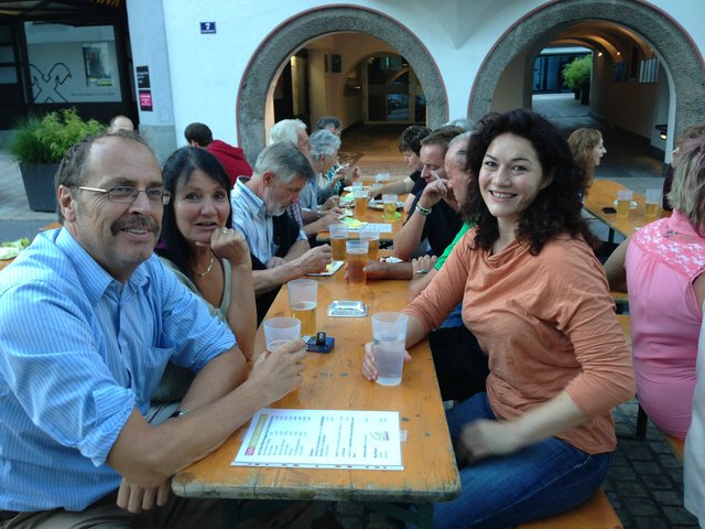 Das war das Grüne Sommerfest 2014 mit LH-Stv. Ingrid Felipe, GR Peter Larcher, Innsbrucker GRin Uschi Schwarzl mit Partner (v.r.n.l.)
