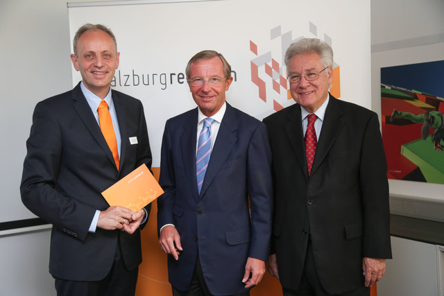 Festveranstaltung 15 Jahre Salzburg Research: Geschäftsführer Dr. Siegfried Reich, Landeshauptmann Dr. Wilfried Haslauer und Aufsichtsratvorsitzender Dr. Bernd Petrisch | Foto: Franz Neumayr