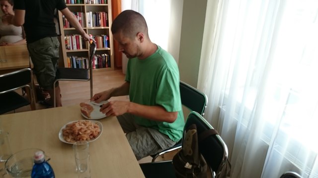 Internationale Kochabende im Familienzentrum Dialog: „E pluribus unum – aus  vielen eine Einheit!“ –  Philippinischer Kochabend am 12. 06. 2015!