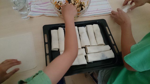 Internationale Kochabende im Familienzentrum Dialog: „E pluribus unum – aus  vielen eine Einheit!“ –  Philippinischer Kochabend am 12. 06. 2015!