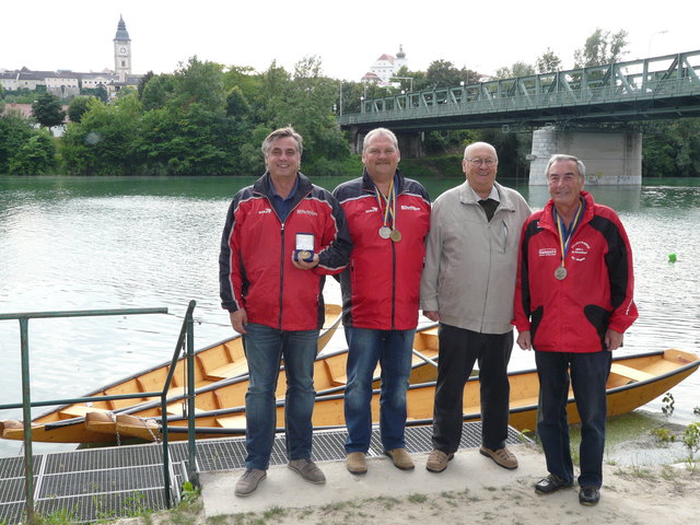 v.l.: Karl Heinz Buchegger, Manfred Wolfinger, Ehrenobmann Franz Wolfinger, Manfred Oberreiter | Foto: privat