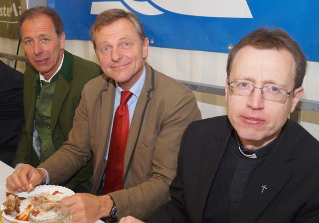 Bgm. Herbert Farmer - Eben,  LAbg. Hans Scharfetter, Pfarrer MMag. Josef Hirnsberger