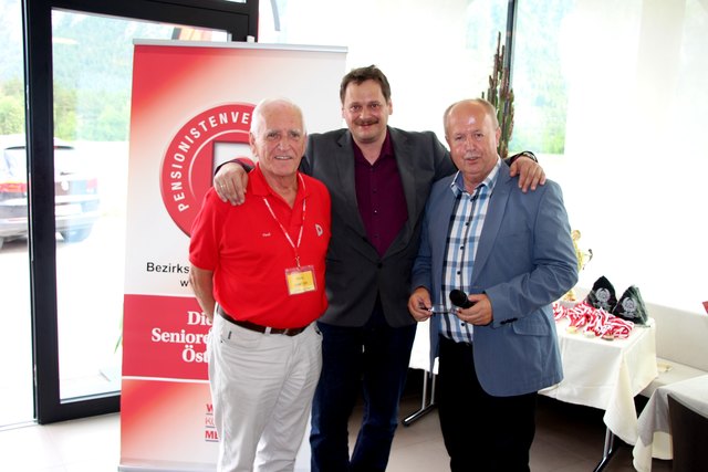 Freuen sich über eine gelungene Meisterschaft: v.l. Landessportreferent Alois Kometer, Bezirksobmann Karl Steiner, Landesvorsitzender Herbert Striegl