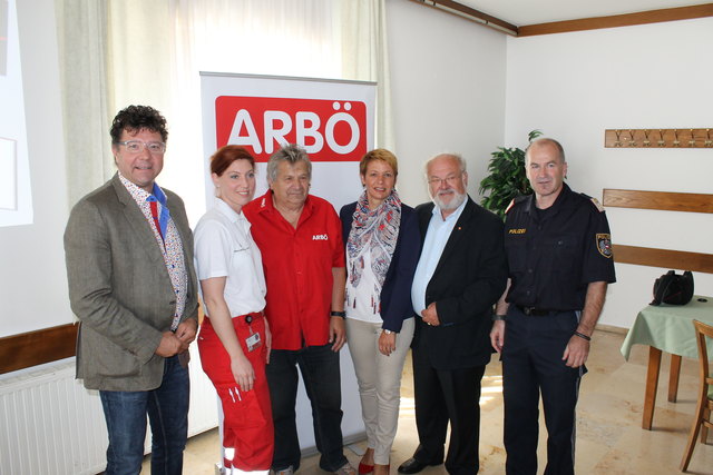 Eine Verkehrssicherheitsaktion mit Vorträgen von Dr. Wilfried Obermayer, ARBÖ, Polizei und vom Roten Kreuz  zum Thema "Mobil mit 50+" fand in Oberwart statt | Foto: Arbö Burgenland