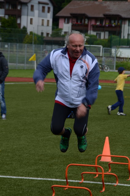 Nightrace-Chef Hans Grogl zeigte auf dem Hindernisparcours, was in ihm steckt.