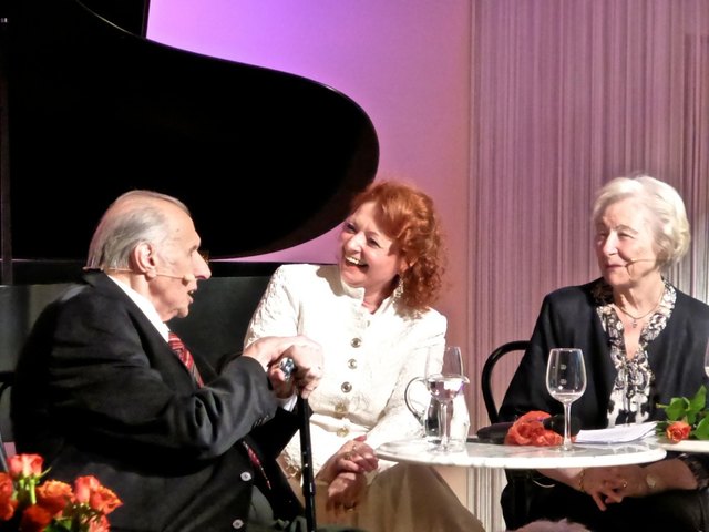 Herbert Prikopa, Ingrid Merschl und Fritzi Terkal im Gespräch. | Foto: Bezirksmuseum Favoriten