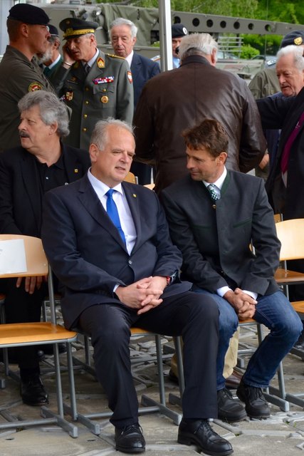 Dr. Reinhard Resch, Heinrich Brustbauer