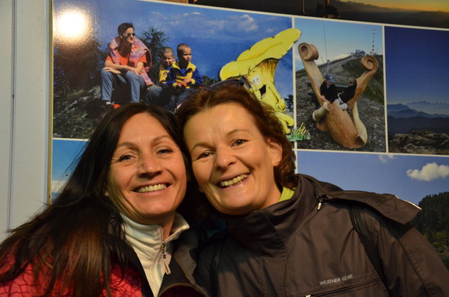 Gemeinderätin Ingeborg Glanzer (r.) war mit Edith Ceray unter den Frühaufstehern.