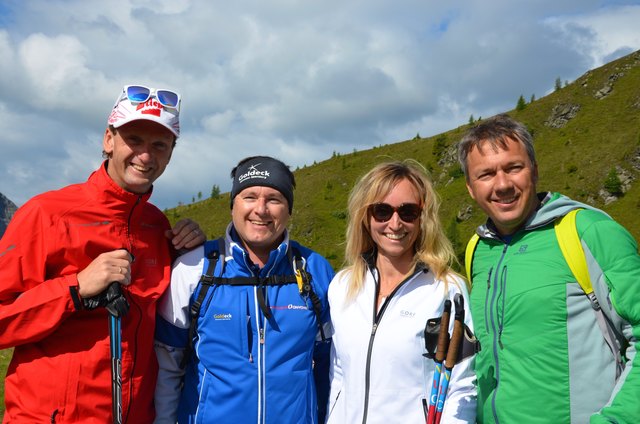 Heinz Kuttin (l.) mit Josef Autischler (Bergbahnen Goldeck), Gabi Kuttin und Fritz Strobl.