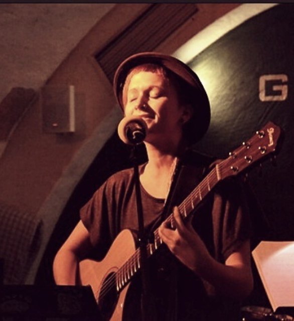 Die Purgstallerin Gianna Rose Lengauer überzeugt mit ihren "Songwriter-Qualitäten" vor allem live. | Foto: privat