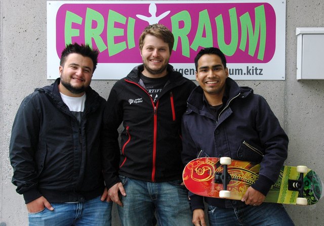von links: JVP-Stadtobmann-Stv. Jakob Frauenschuh, JVP-Stadtobmann-Stv. Johannes Obernauer, JVP-Stadtobmann Ing. Markus Glößl