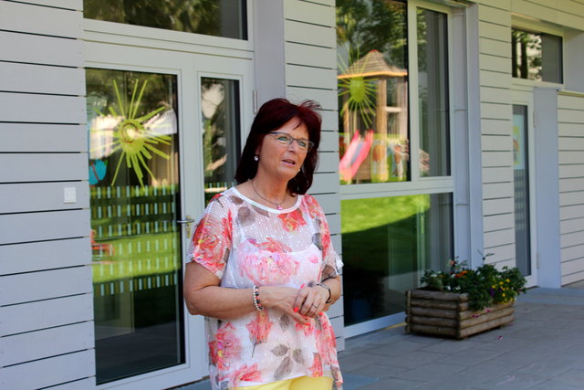 Kindergartenleiterin Gabriele Glößl ist vom neuen Zubau begeistert