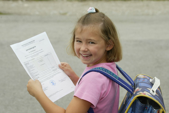 Die Freude über alles Einser im Zeugnis ist groß. In der WOCHE präsentieren wir die "Alles Einser"-Schüler seit Jahren | Foto: Franz Neumayr