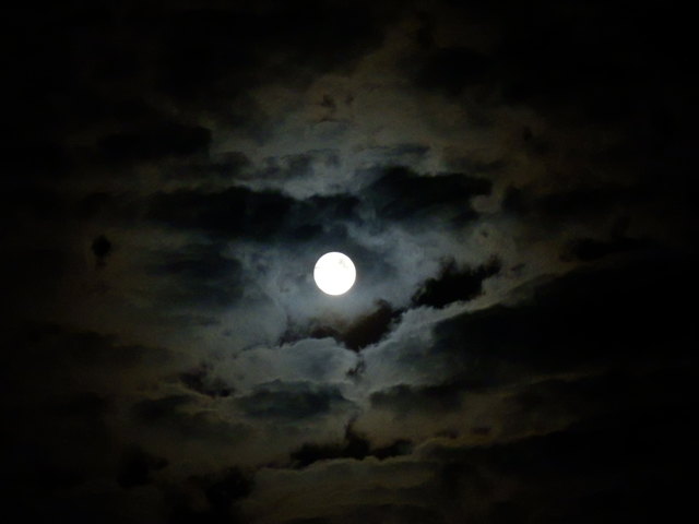 30.06.2015, 23:58 Uhr, Mond über Stegersbach