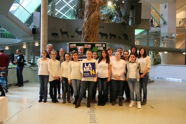 Die Schüler bei der Präsentation im Landesmuseum in St. Pölten. | Foto: privat