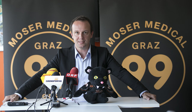 99ers GF Bernd Vollman gab einen Ausblick auf die kommende Eishockey-Saison in Graz. | Foto: Gepa/Oberländer