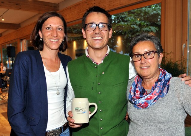 Seehof-Betriebsleiter Martin Milacher mit seiner Frau Bettina und Mutter Anneliese.