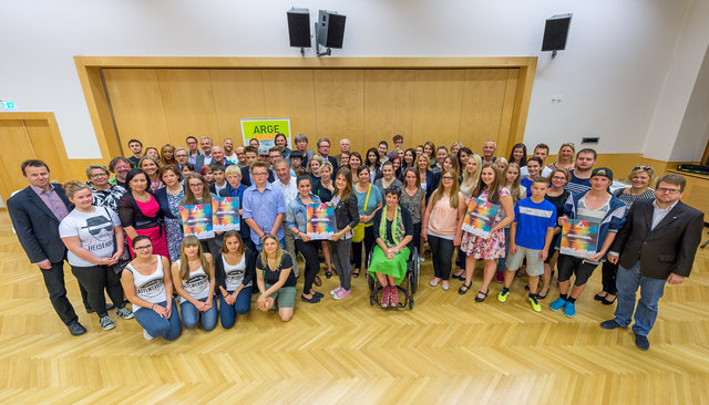 Die ausgezeichneten Schulen sind nun Partner des europäischen Netzwerkes "Schule ohne Rassismus". | Foto: Johannes Gellner