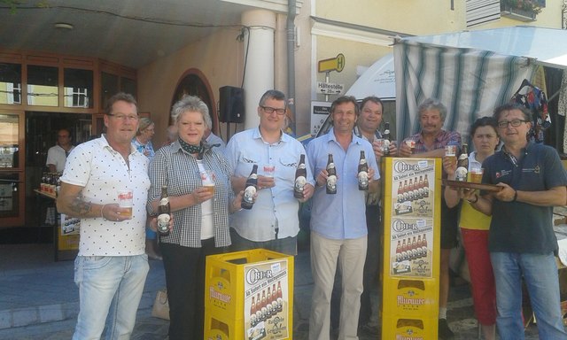 Charly Kreuter  (Freibad Bad Eisenkappel), Lotte Tomaschitz(Marktstube "Lotte"), Sepp Moritz (Gasthof Moritz "M1"), Ira Karl-Heinz  (Gebietsleiter Murauer), Christian Varch  (GF Obir-Tropfsteinhöhlen), Florian Schuppanz  (Buschenschank "Zum Florian"), Mimi Korotay (ENI Tankstelle) und GernotWolautschnig  (Obir-Tropfsteinhöhle). | Foto: KK