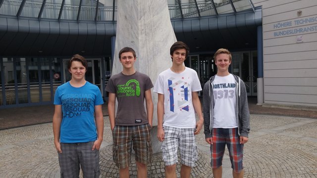 arald Tributsch, Peter Pfaffeneder, Christoph Heitzer und Philipp Ratzberger (von links) arbeiteten bei der Entwicklung der App mit